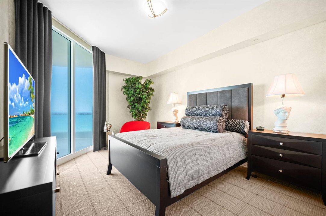 20-web-or-mls-16051-collins-ave-1902
