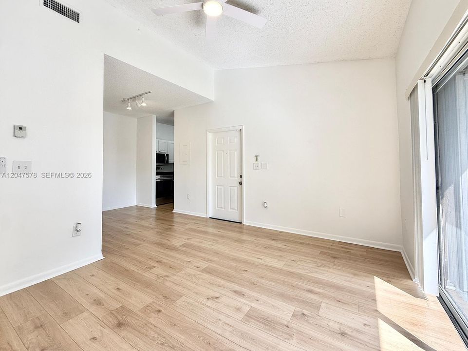 En Venta: $214,500 (1 camas, 1 baños, 628 Pies cuadrados)