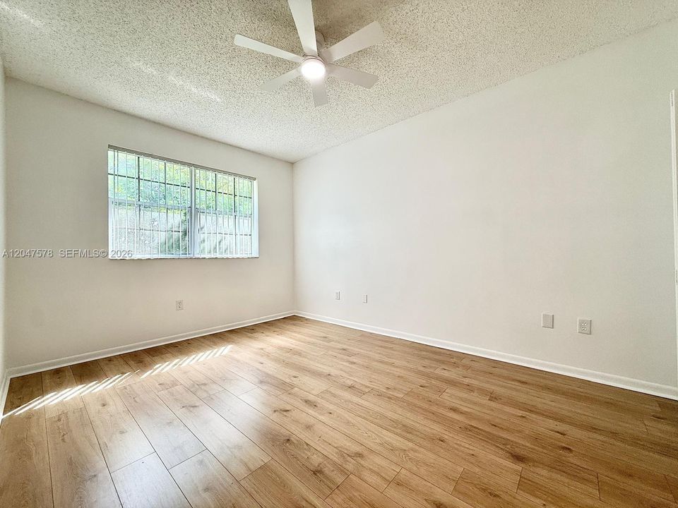 En Venta: $214,500 (1 camas, 1 baños, 628 Pies cuadrados)