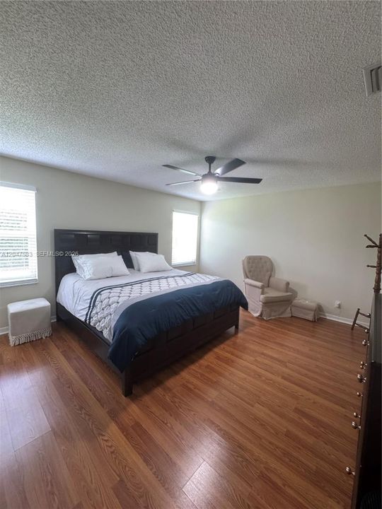 For Rent: $3,500 (2 beds, 2 baths, 1447 Square Feet)