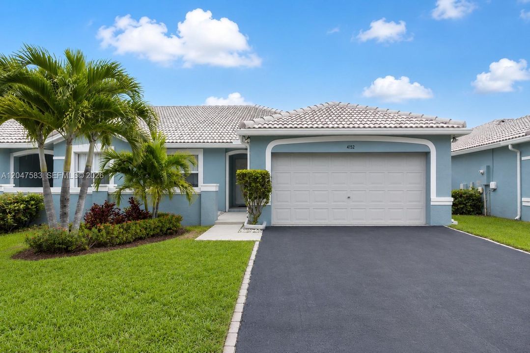 For Rent: $3,500 (2 beds, 2 baths, 1447 Square Feet)