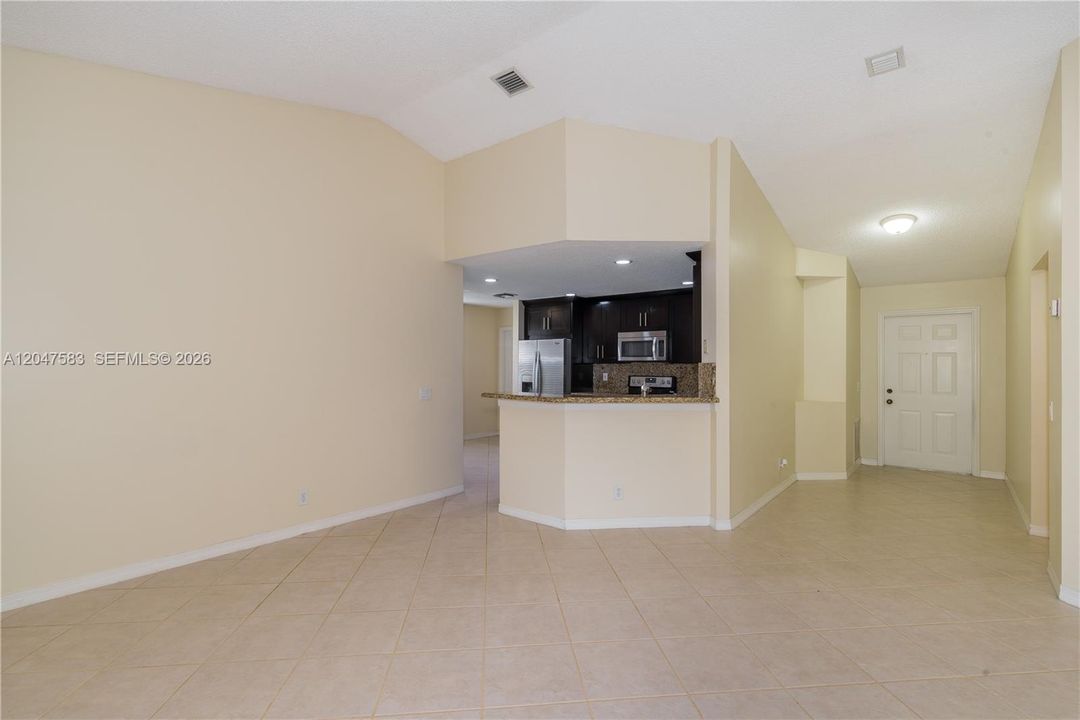 For Rent: $3,500 (2 beds, 2 baths, 1447 Square Feet)