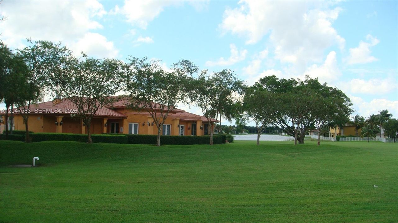 For Rent: $3,500 (2 beds, 2 baths, 1447 Square Feet)