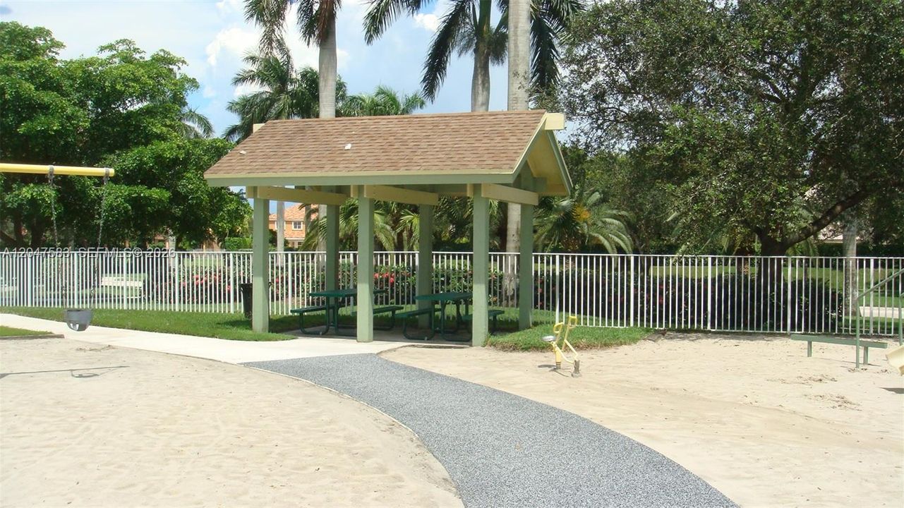 For Rent: $3,500 (2 beds, 2 baths, 1447 Square Feet)