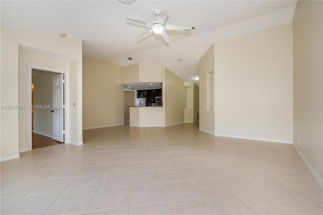 For Rent: $3,500 (2 beds, 2 baths, 1447 Square Feet)