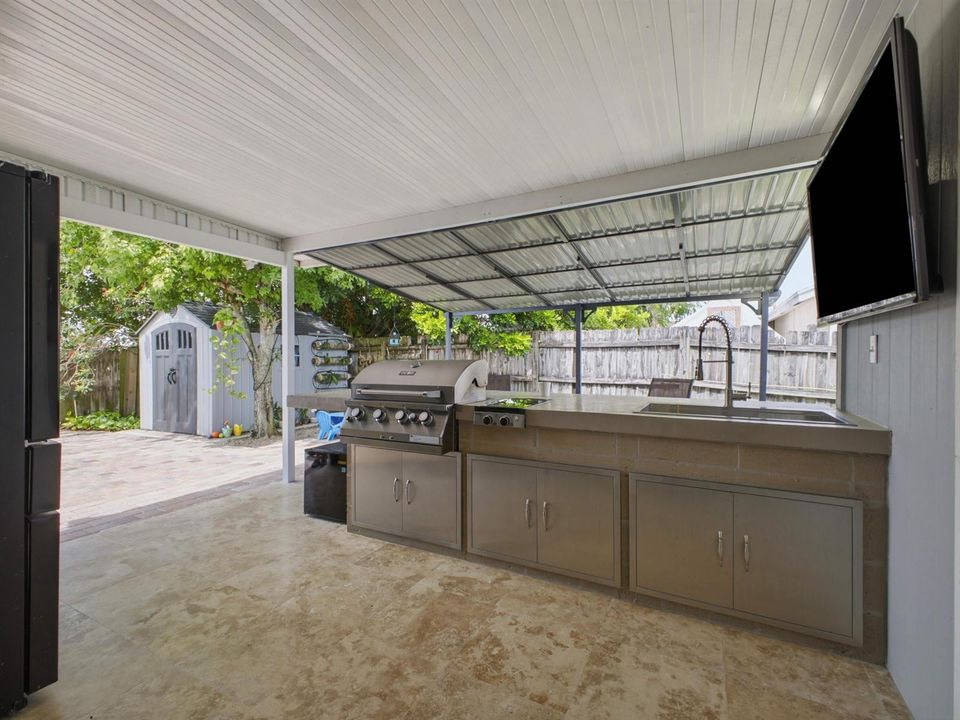Summer Kitchen