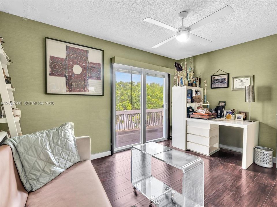 For Sale: $620,000 (2 beds, 3 baths, 1562 Square Feet)