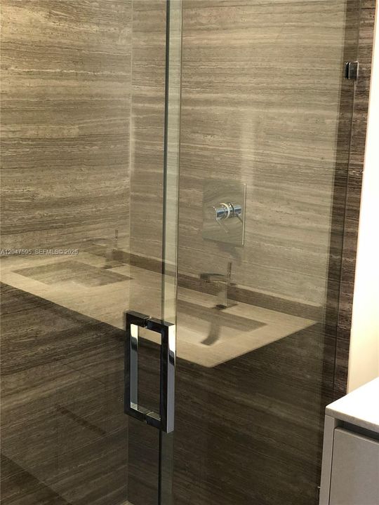 В аренду: $5,200 (2 спален, 2 ванн, 1028 Квадратных фут)