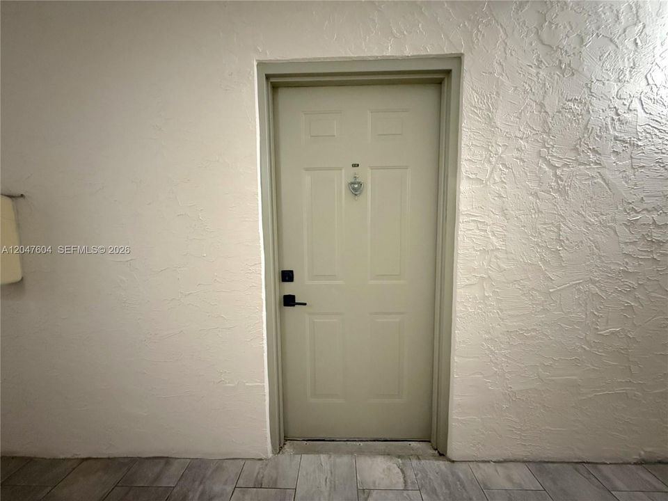 For Rent: $1,700 (1 beds, 1 baths, 600 Square Feet)