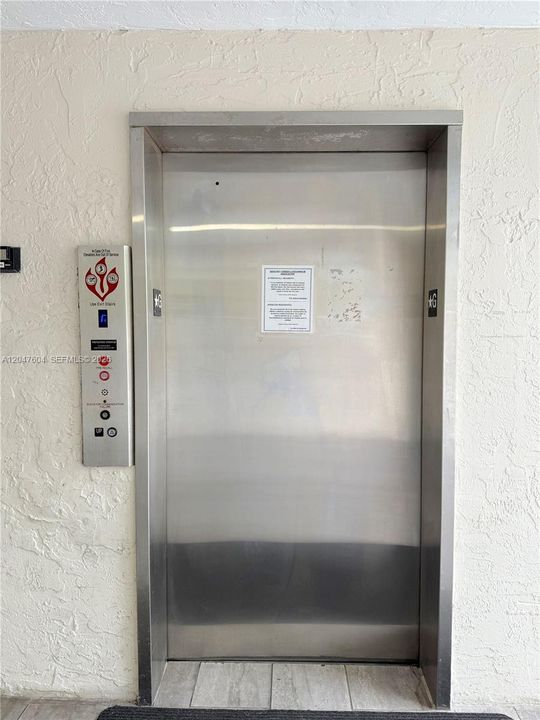 For Rent: $1,700 (1 beds, 1 baths, 600 Square Feet)