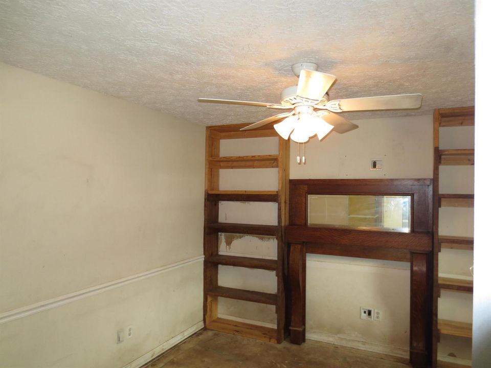 Den 1