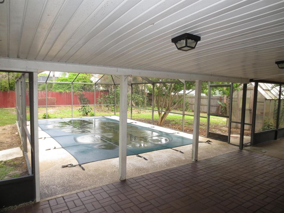 Porch 1