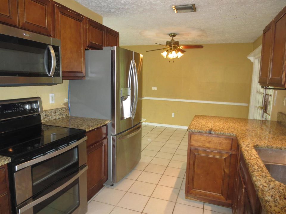 Kitchen 2
