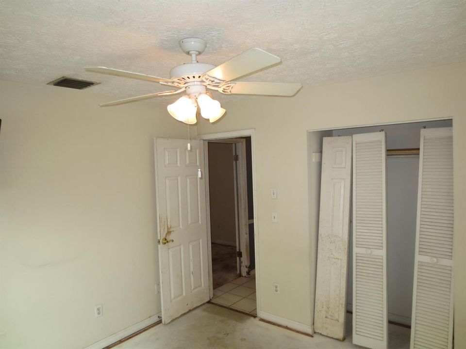 2nd bedroom 2