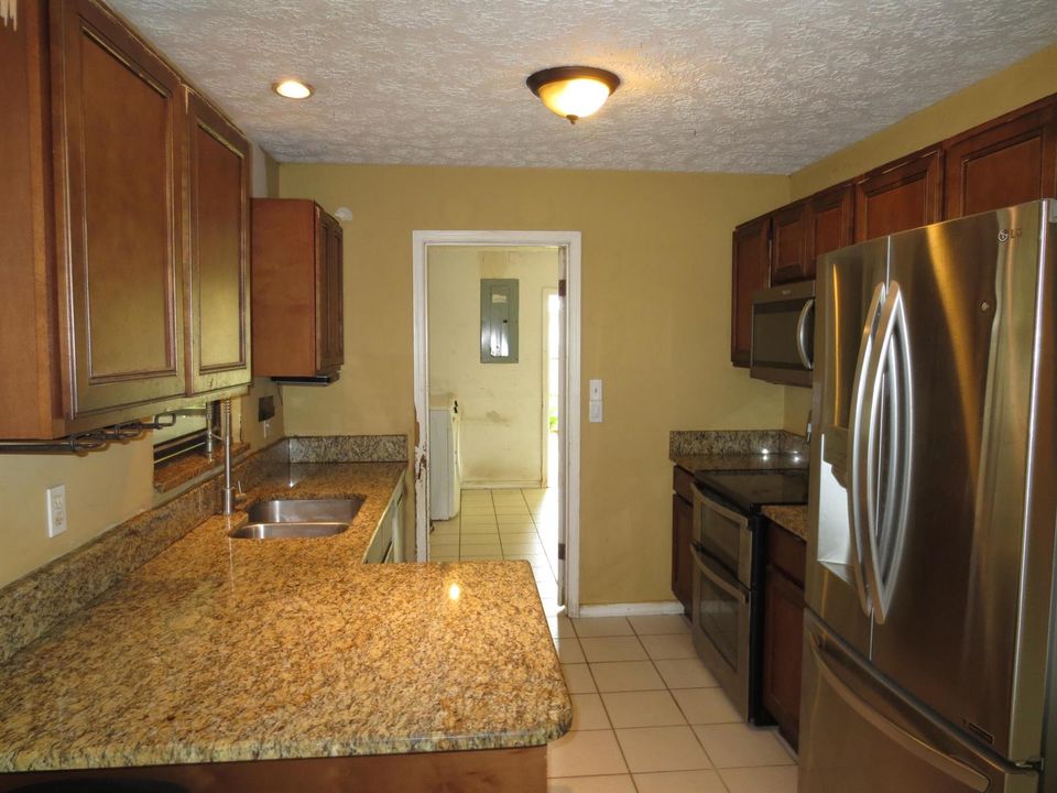 Kitchen 3