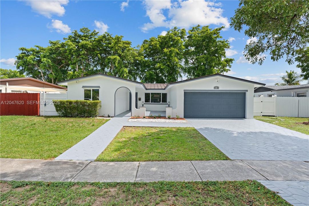 Activo con contrato: $625,000 (4 camas, 2 baños, 1730 Pies cuadrados)