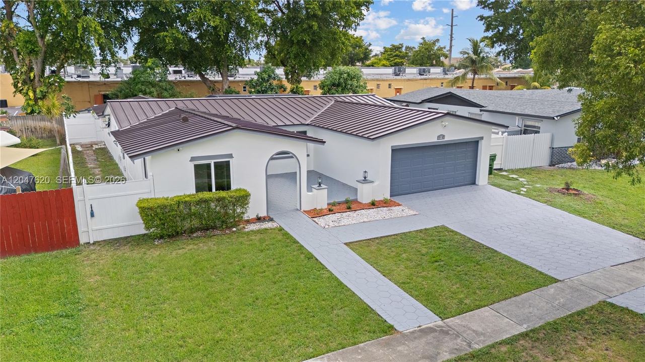 Activo con contrato: $625,000 (4 camas, 2 baños, 1730 Pies cuadrados)