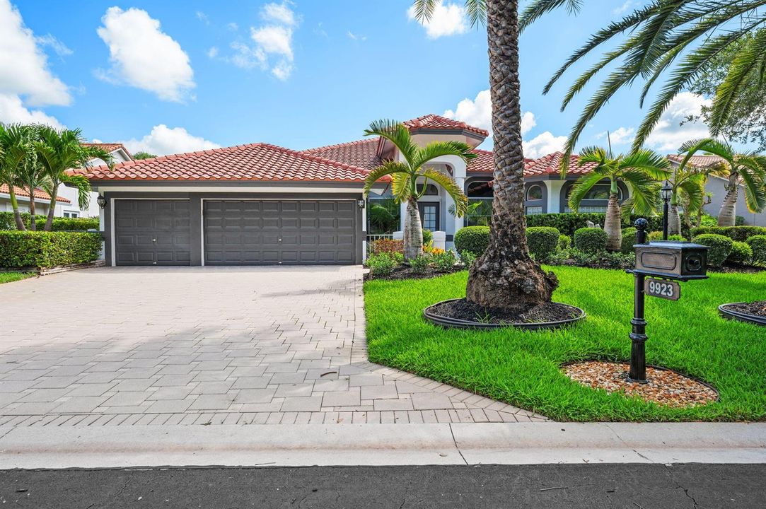 4-web-or-mls-9923-nw-64th-ct