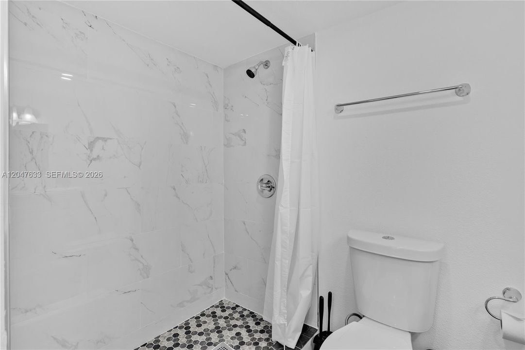 На продажу: $525,000 (4 спален, 2 ванн, 1390 Квадратных фут)