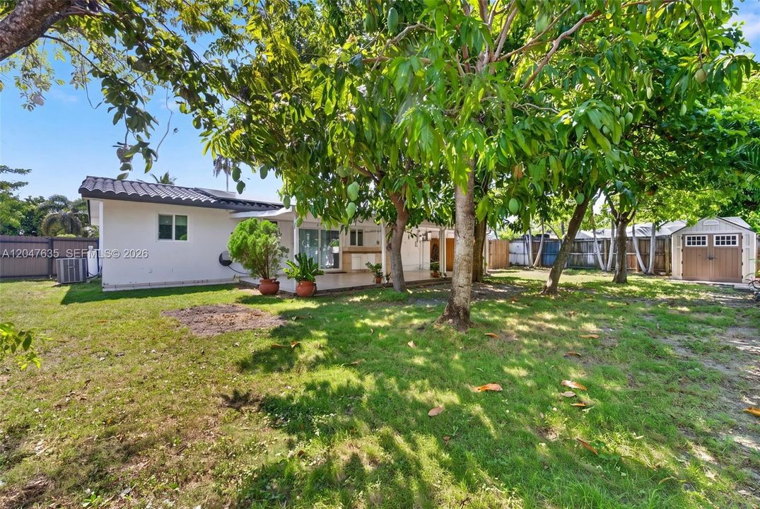 For Sale: $614,000 (3 beds, 2 baths, 1288 Square Feet)
