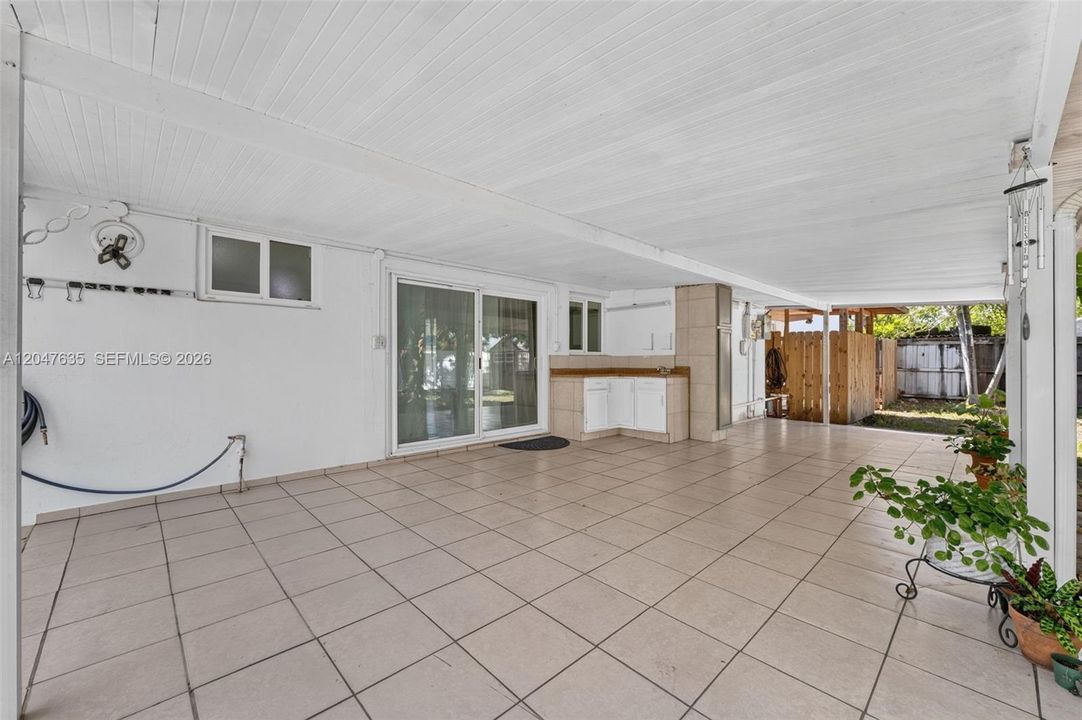 For Sale: $614,000 (3 beds, 2 baths, 1288 Square Feet)