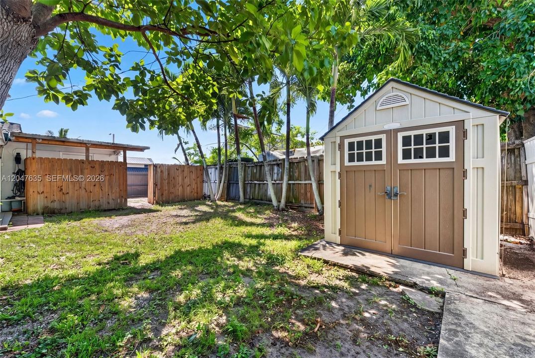 For Sale: $614,000 (3 beds, 2 baths, 1288 Square Feet)