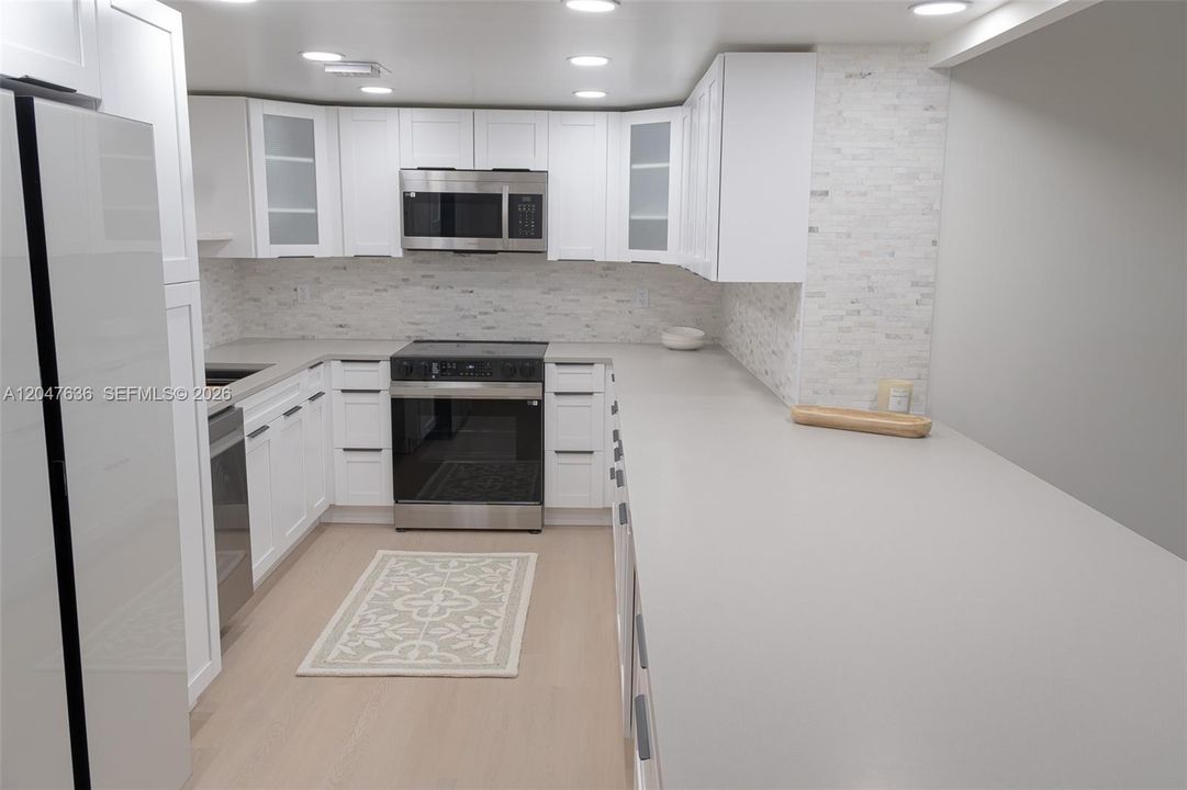 For Rent: $4,000 (3 beds, 2 baths, 1716 Square Feet)