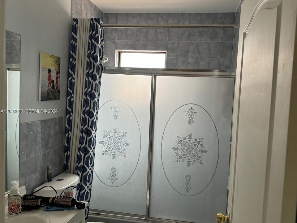 For Sale: $529,900 (3 beds, 2 baths, 1438 Square Feet)