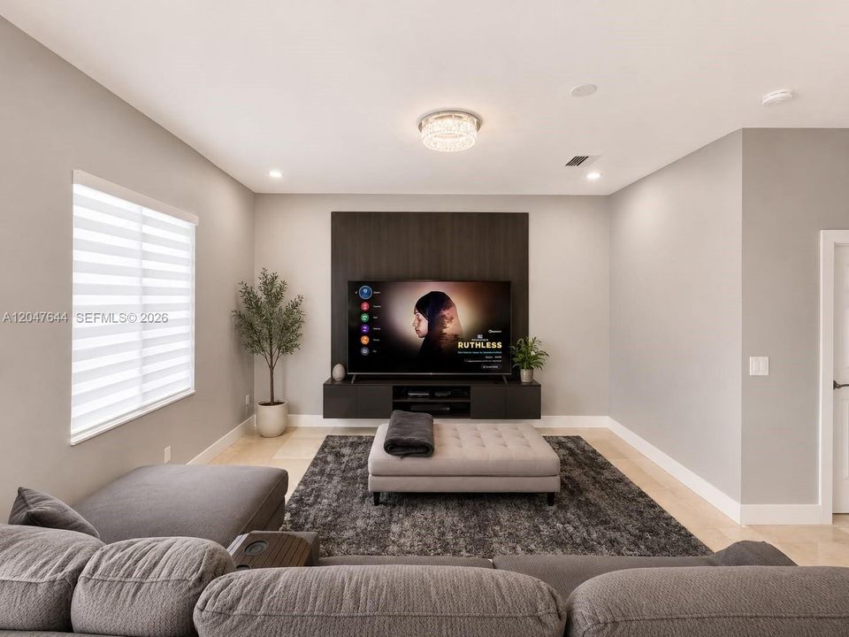 For Sale: $675,000 (4 beds, 3 baths, 2069 Square Feet)