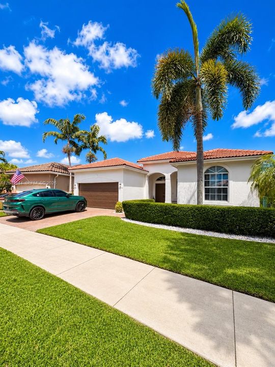 For Sale: $675,000 (4 beds, 3 baths, 2069 Square Feet)
