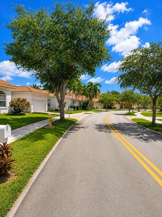 For Sale: $675,000 (4 beds, 3 baths, 2069 Square Feet)