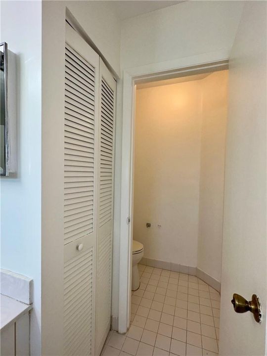 Primary En-suite Bathroom