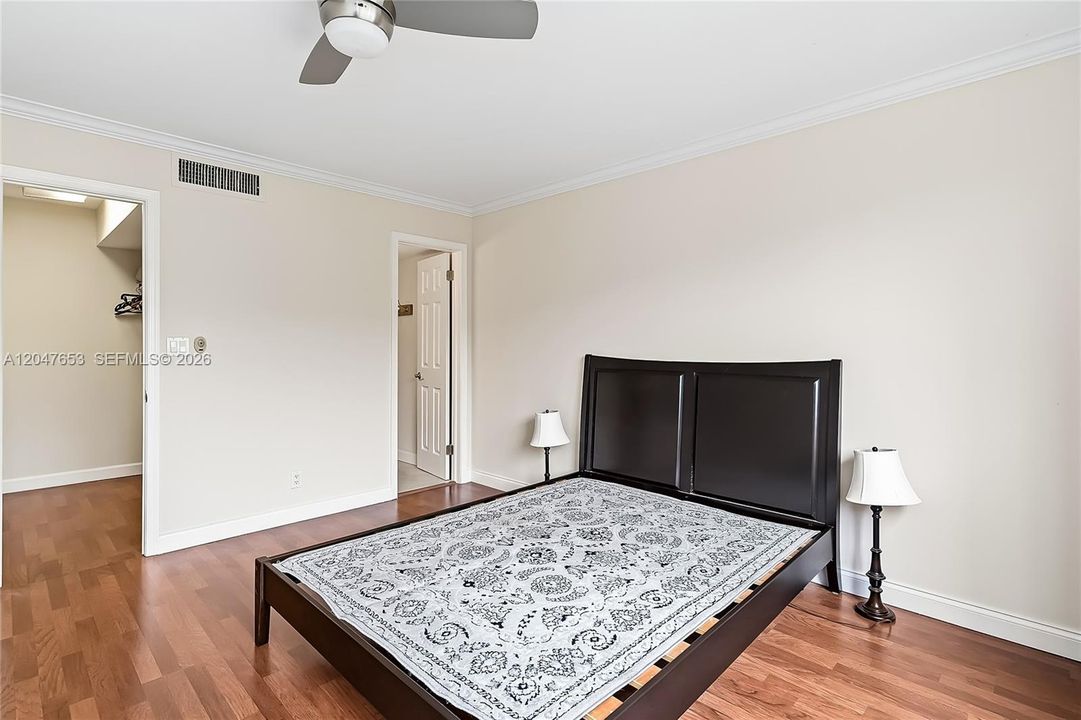 В аренду: $2,100 (2 спален, 2 ванн, 1005 Квадратных фут)