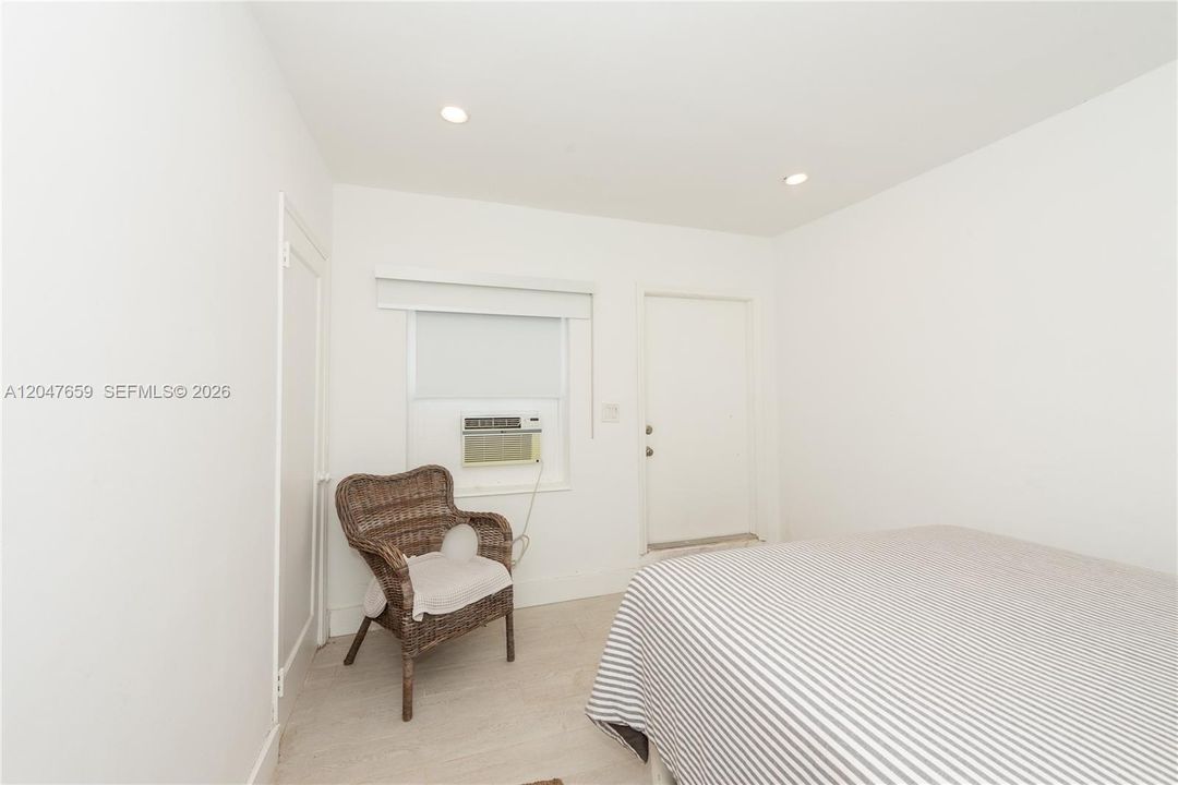 В аренду: $4,100 (3 спален, 2 ванн, 1369 Квадратных фут)