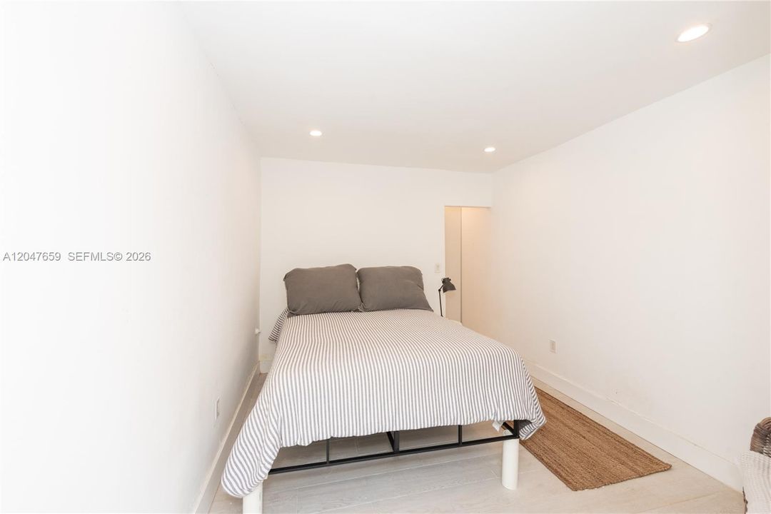 В аренду: $4,100 (3 спален, 2 ванн, 1369 Квадратных фут)