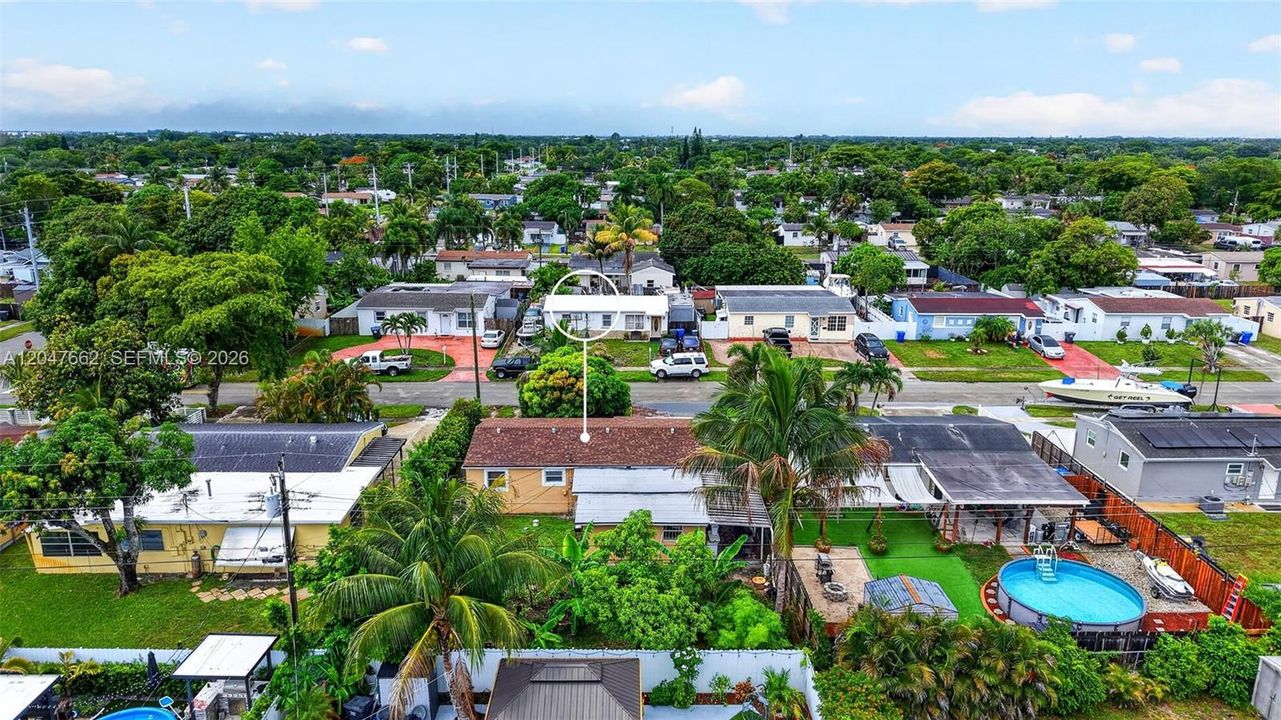 For Sale: $400,000 (4 beds, 2 baths, 1280 Square Feet)