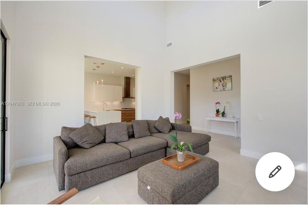 В аренду: $7,550 (4 спален, 3 ванн, 2639 Квадратных фут)