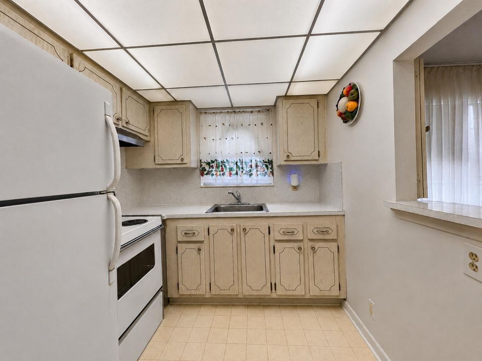 Kitchen - Corner Unit