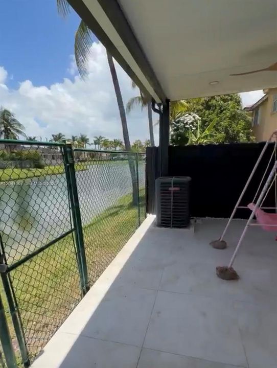 For Sale: $399,900 (3 beds, 2 baths, 1572 Square Feet)