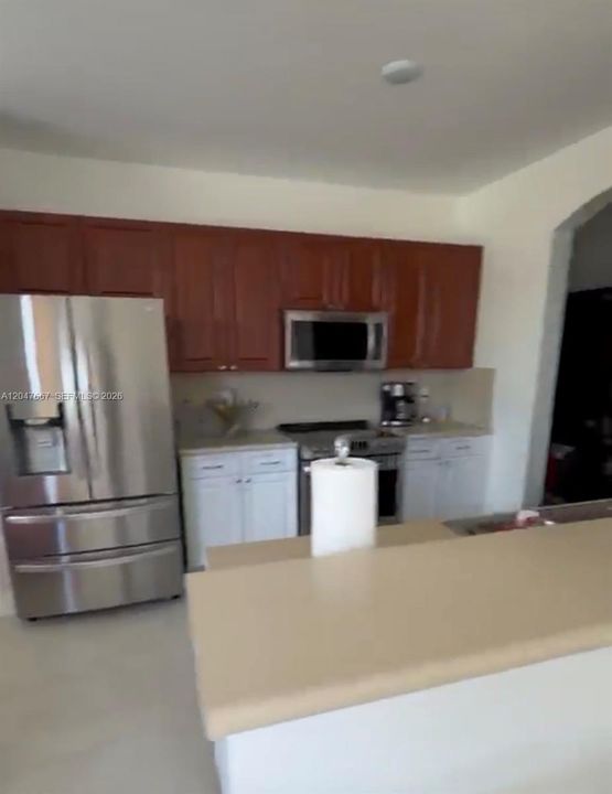 For Sale: $399,900 (3 beds, 2 baths, 1572 Square Feet)