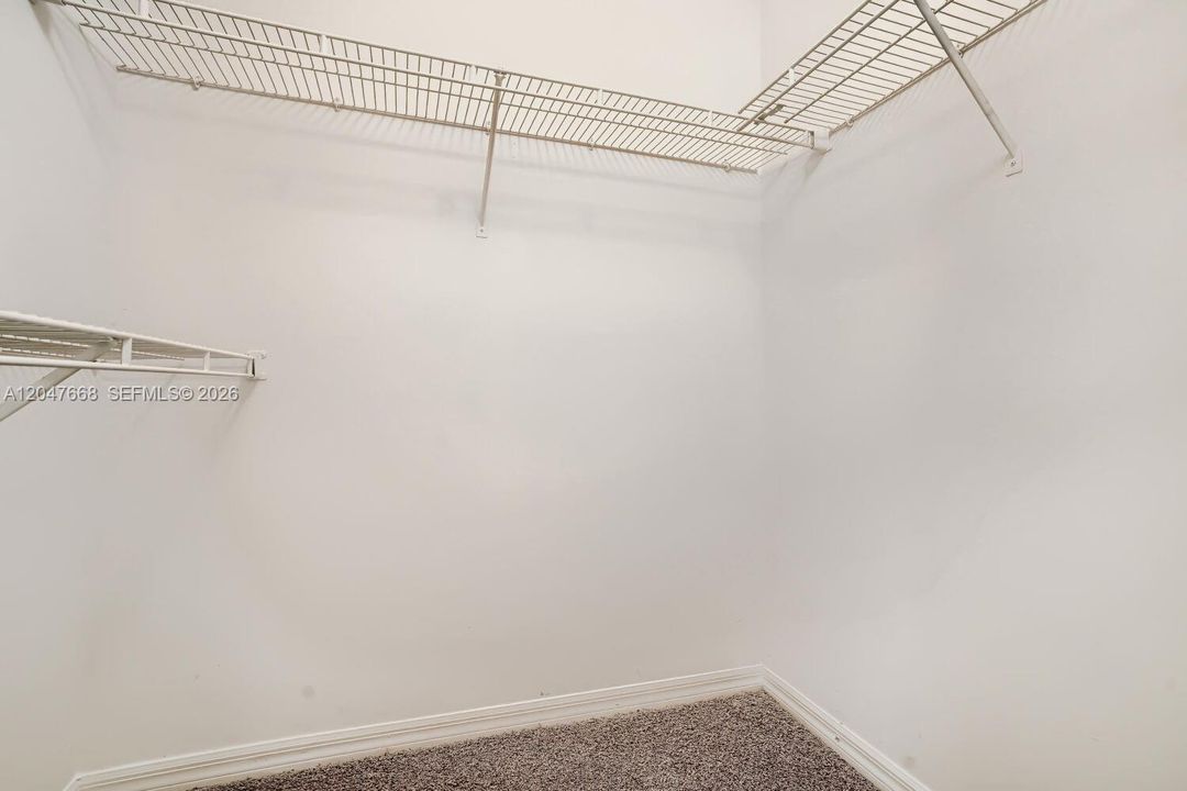 En Venta: $459,900 (3 camas, 2 baños, 1263 Pies cuadrados)