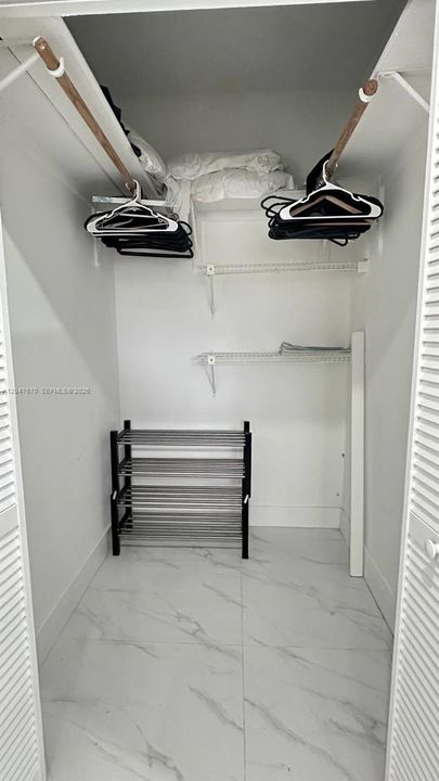 В аренду: $2,450 (1 спален, 1 ванн, 400 Квадратных фут)