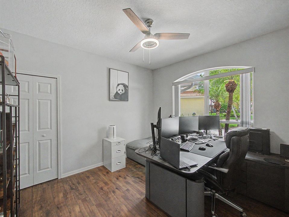 Bedroom 4/Office