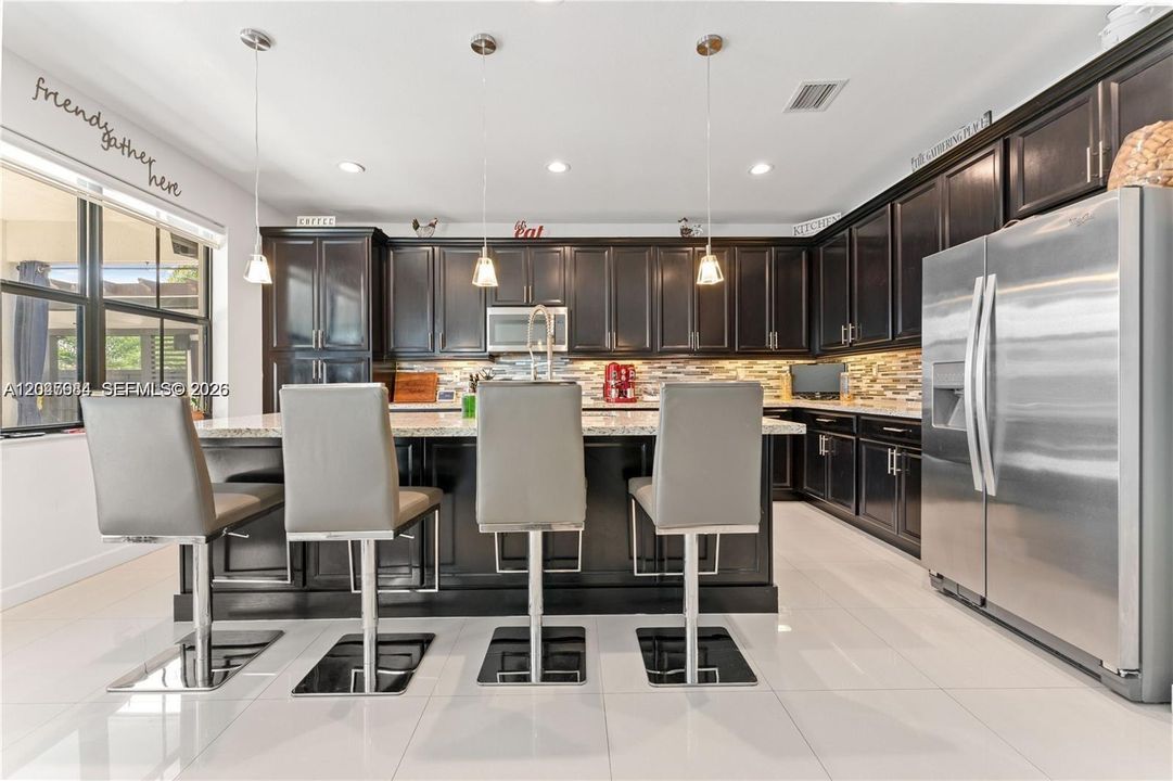 En Venta: $1,269,000 (5 camas, 4 baños, 3261 Pies cuadrados)