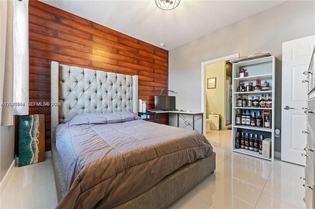 En Venta: $1,269,000 (5 camas, 4 baños, 3261 Pies cuadrados)