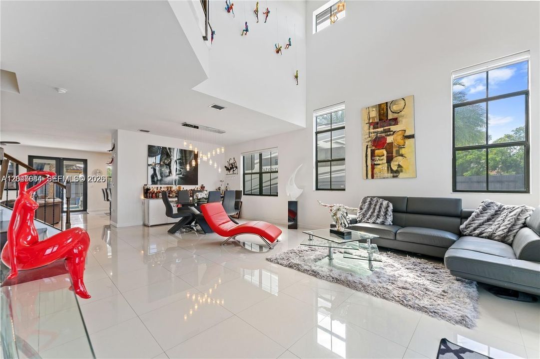 En Venta: $1,269,000 (5 camas, 4 baños, 3261 Pies cuadrados)