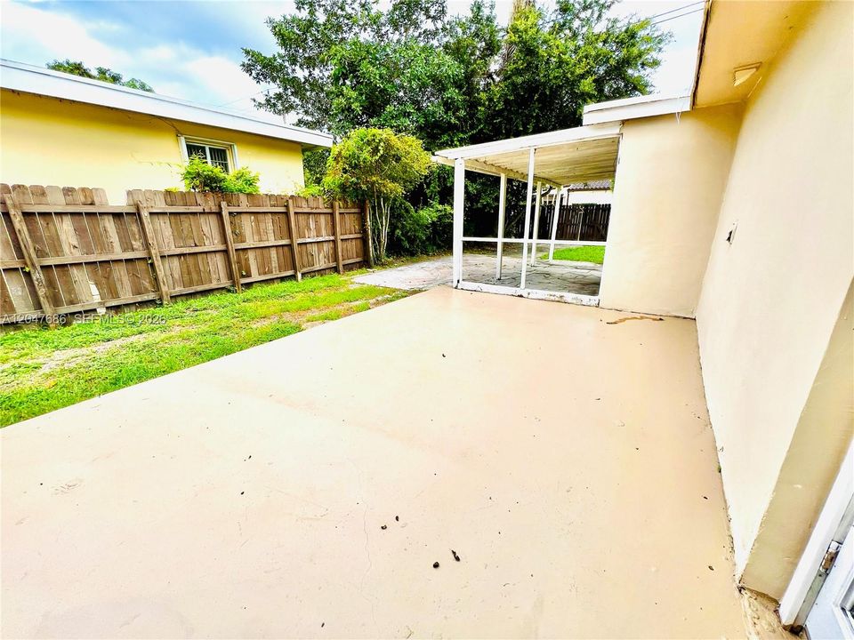 For Rent: $3,700 (4 beds, 2 baths, 2182 Square Feet)