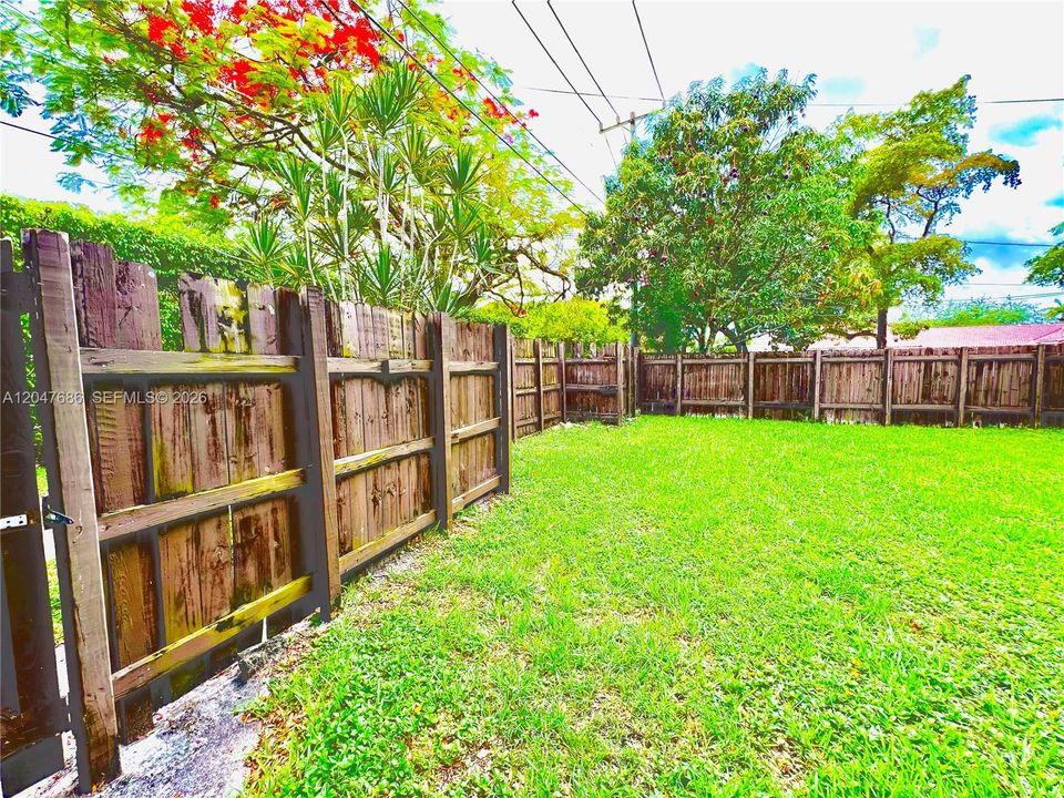 For Rent: $3,700 (4 beds, 2 baths, 2182 Square Feet)
