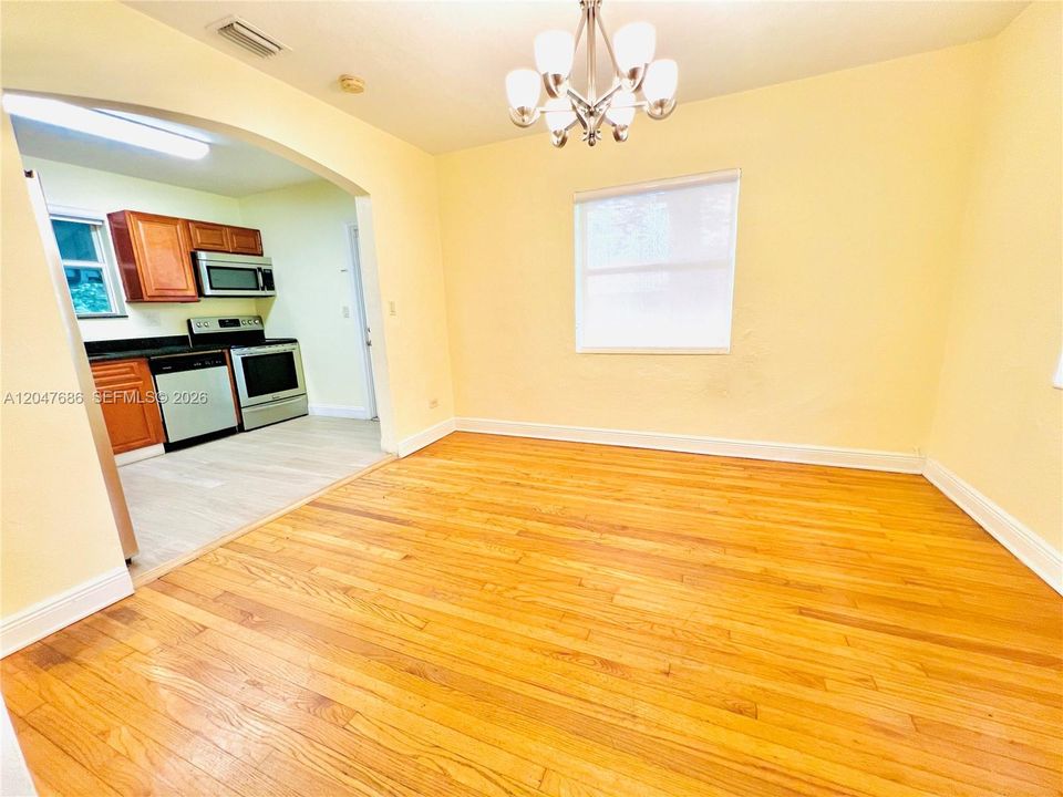 For Rent: $3,700 (4 beds, 2 baths, 2182 Square Feet)