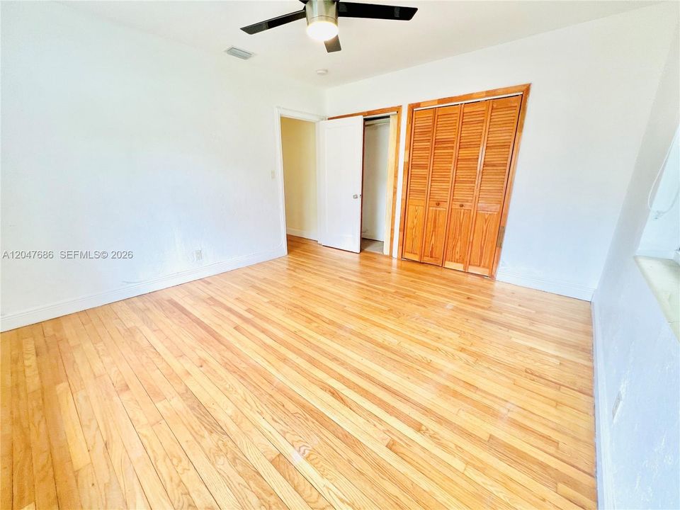 For Rent: $3,700 (4 beds, 2 baths, 2182 Square Feet)